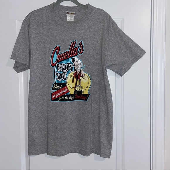 Disney Tops - Vintage 90’s Cruella’s Beauty Spot T-Shirt Women’s Size Medium Disney World Tee